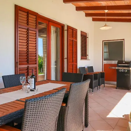 Anteo By Interhome